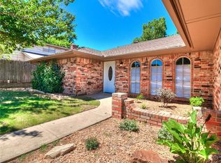 11109 Coachman Rd, Yukon, OK 73099