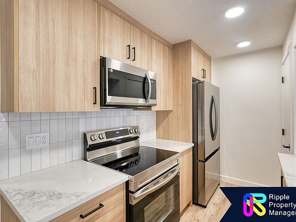 4th image of 562 Seton Cir SE Unit 112