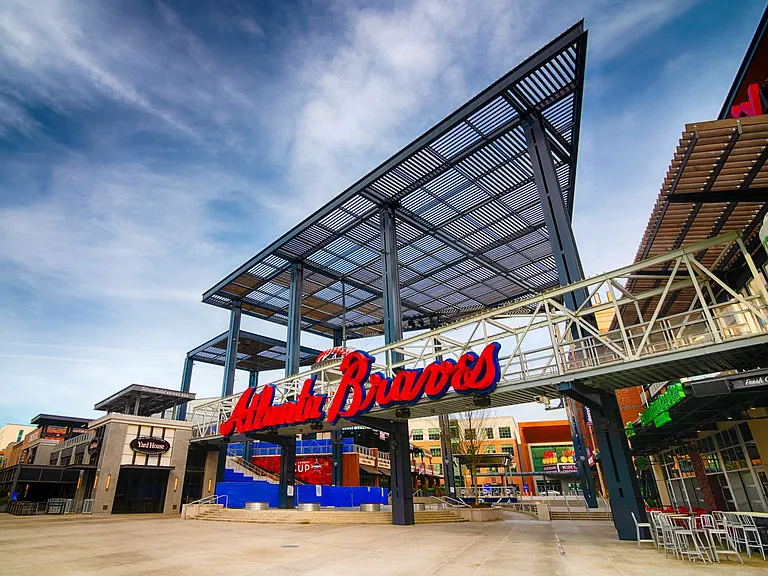 Windsor Encore is less than 2 miles from Truist Park, home of the Atlanta Braves
