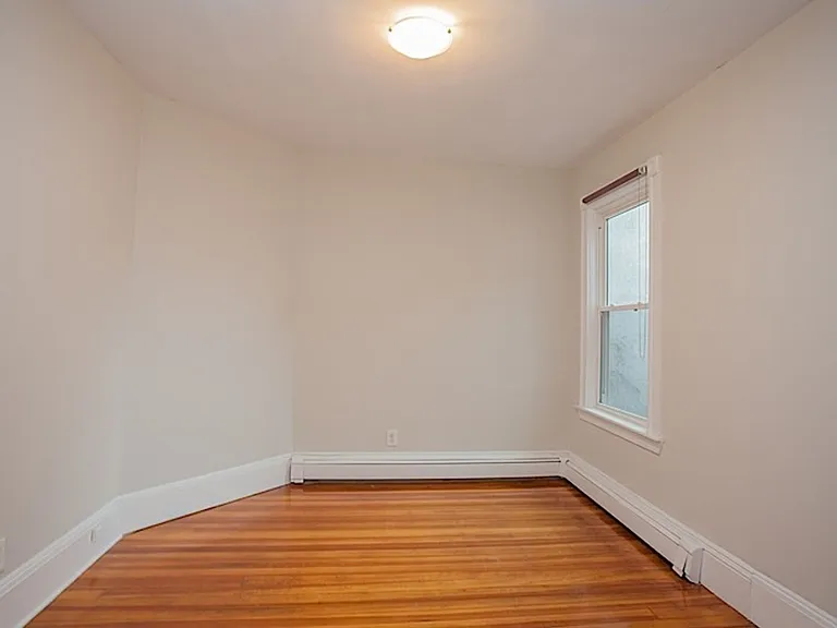 200B Harvard St #A3 — Photo 4