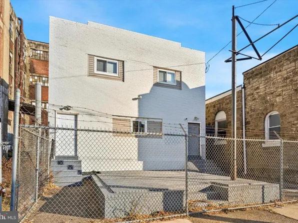 2045 W Toronto St, Philadelphia, PA 19132