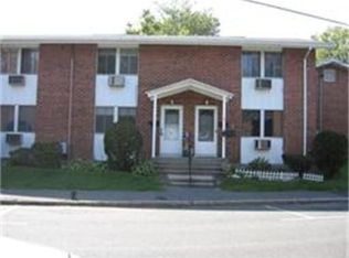 69 Manor Ct, Springfield, MA 01118