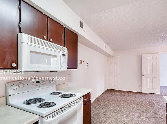 3rd image of 1825 Kendall St APT 212