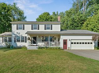 10 Stirling Pl, Burlington, VT 05408