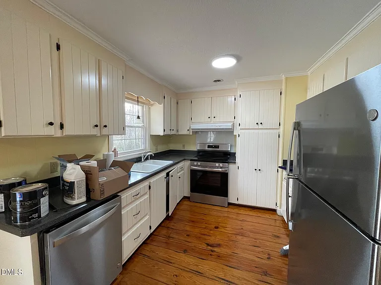 280 Montague Rd — Photo 23
