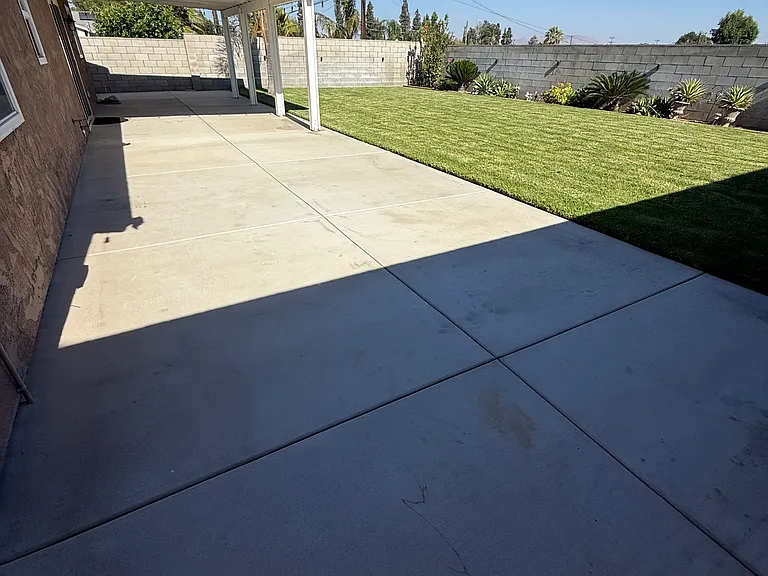18625 Montrose St — Photo 11