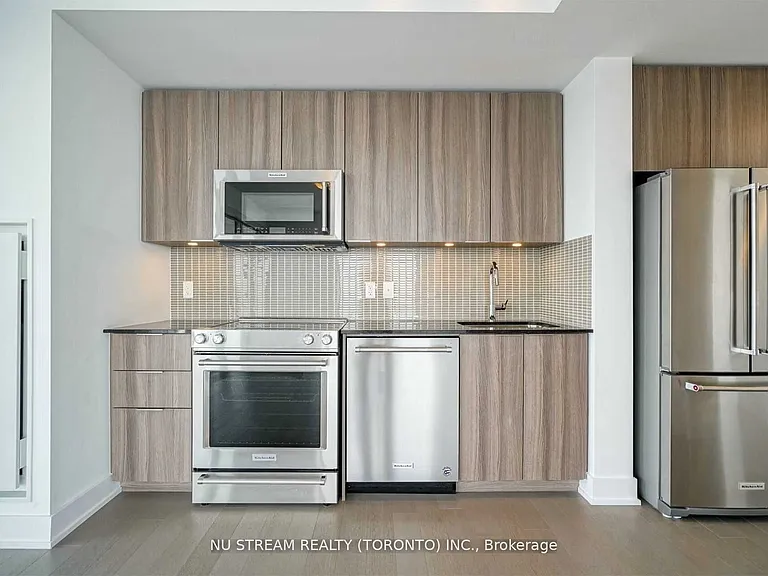 30 Shore Breeze Dr #3721 — Photo 9