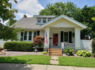 1004 Mulberry St, Highland, IL 62249