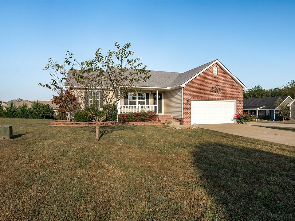 1st image of 633 Saint Andrews Dr