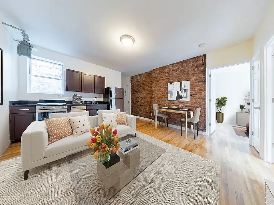 207 W 11th St #2D