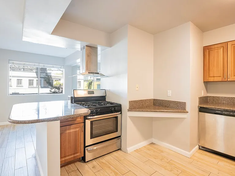 6740 Franklin Pl — Photo 13