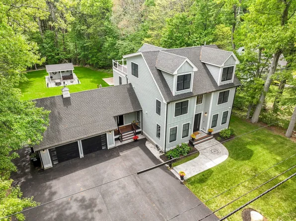 295 Gardner St, Hingham, MA 02043