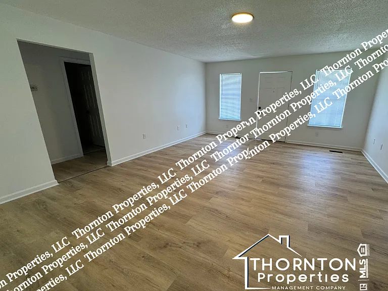 5996 Cherrywood Dr — Photo 4