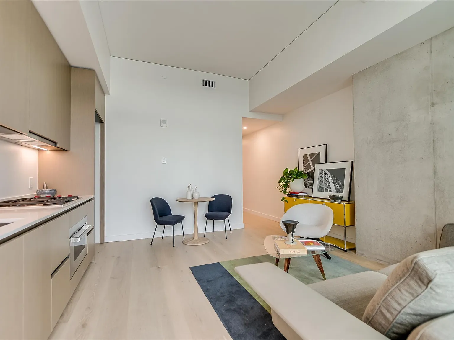 1 bed, 1.0 bath, 621 sqft, $3,200 — Photo 3