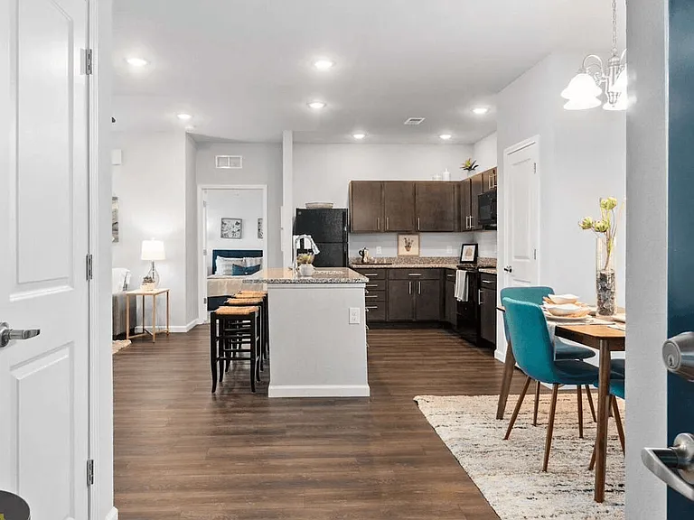 Highview Pointe — Photo 31