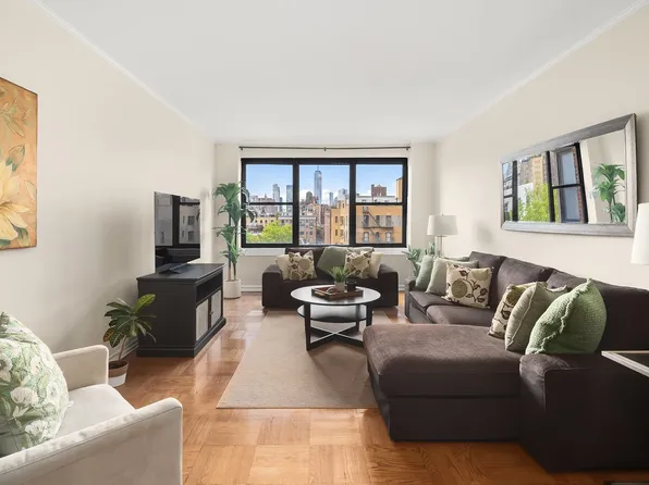 49 West 12th Street image 1 of 17