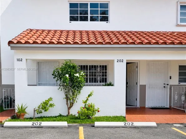 7878 W 29th Ln APT 202, Hialeah, FL 33018