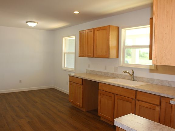 5th image of 7428 Foxworth Ct
