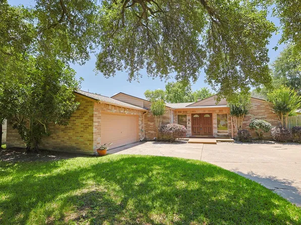 14103 Overbrook Ln, Houston, TX 77077