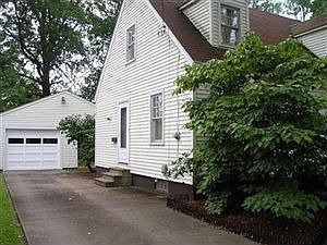 3rd image of 358 Willard Ave NE