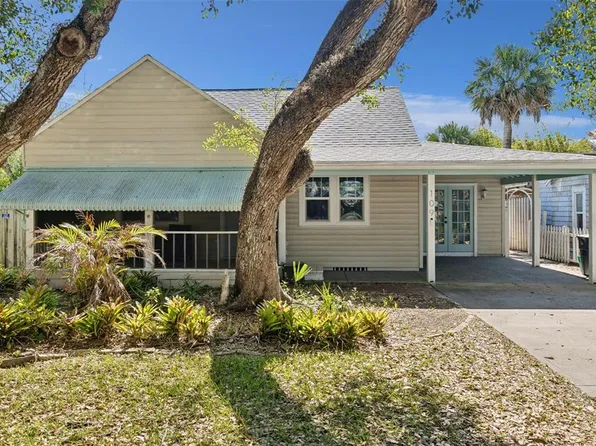 109 N Peninsula Ave, New Smyrna Beach, FL 32169