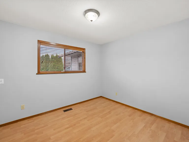 3639 Dunsmuir Way — Photo 29