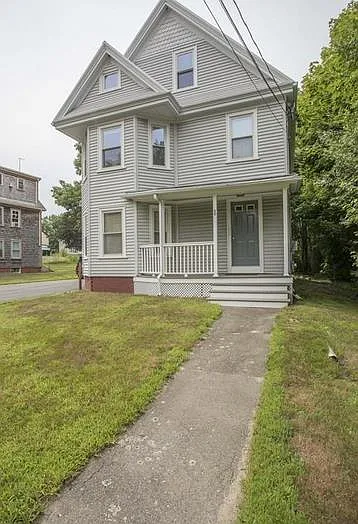 3 bed, 1000 sqft, $2,200 — Photo 3