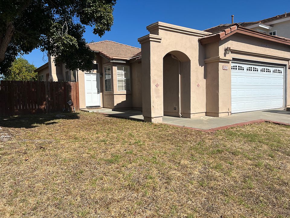 1st image of 1271 La Crescentia Dr
