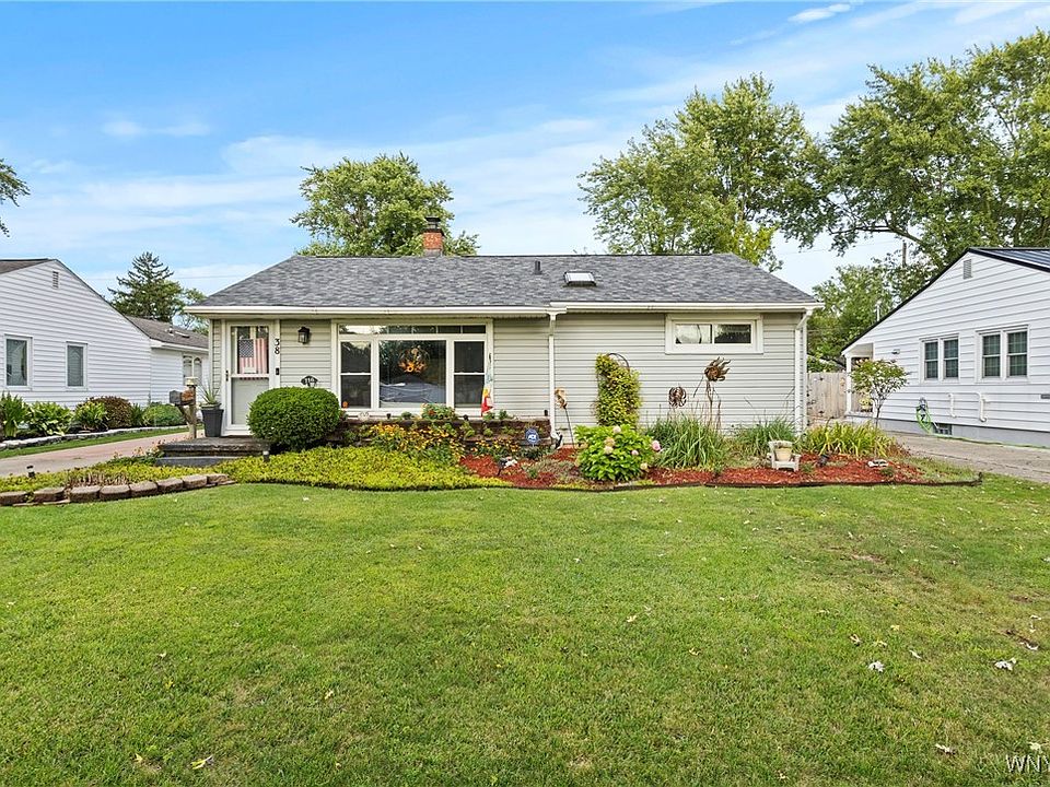 1st image of 38 Pearce Dr