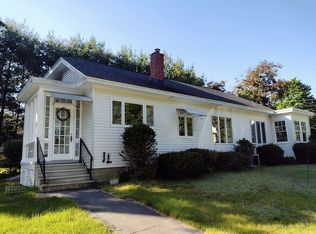 1106 Chase Rd, Veazie, ME 04401