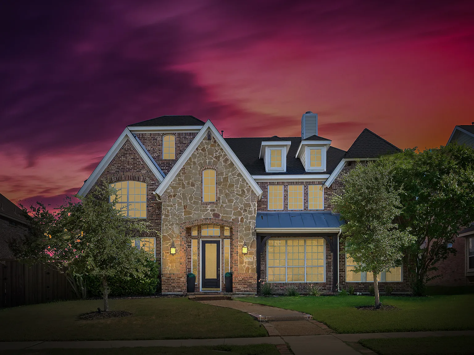 4 bed, 4499 sqft, $7,500 — Photo 1