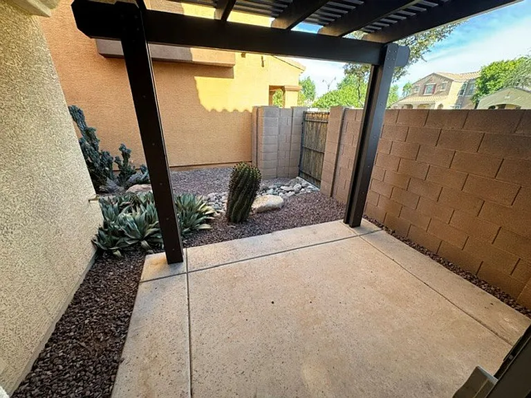 1823 S Balboa Dr — Photo 12