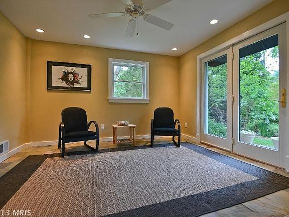 4th image of 1702 Strine Dr