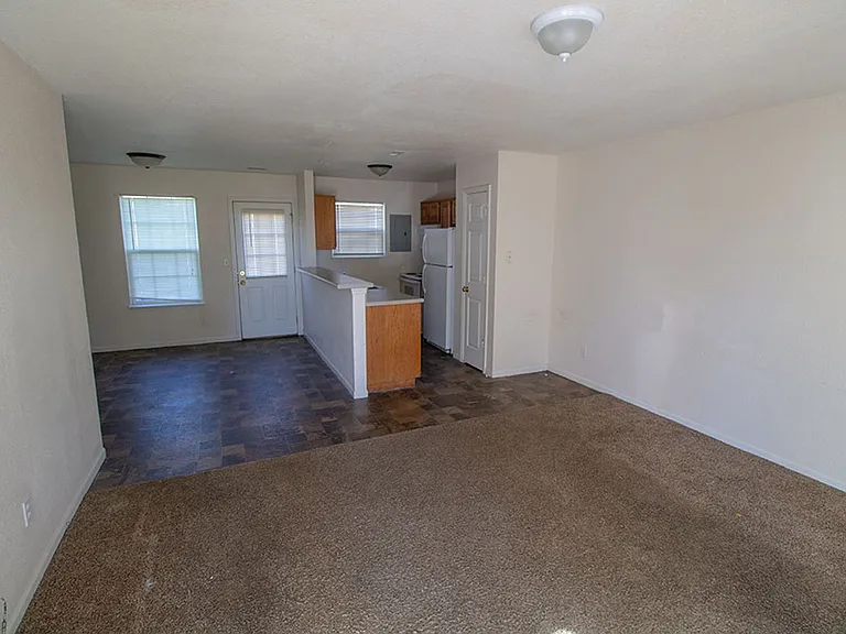 4505 Rice Rd — Photo 3
