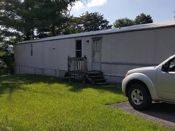 2nd image of 482 Independence Hills Vlg