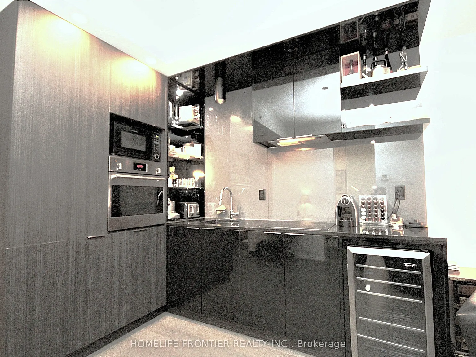 INDX - Residence — Photo 4