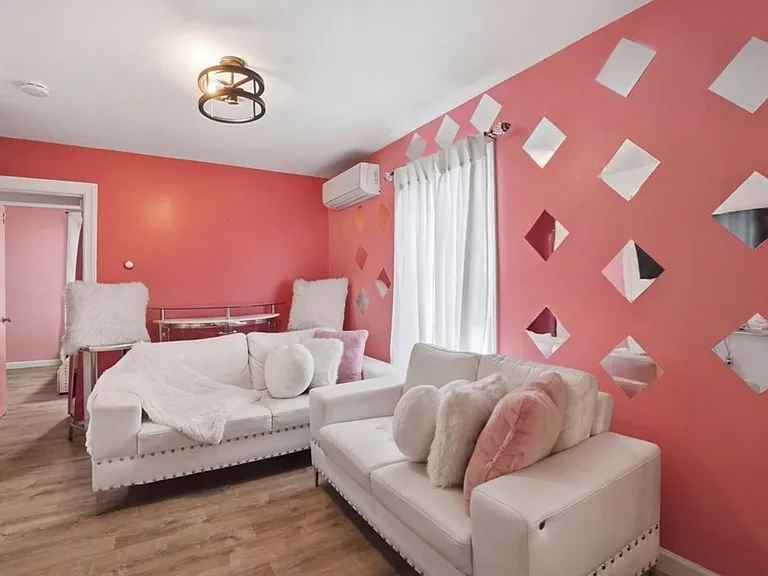 28 Warnock St #2 — Photo 5