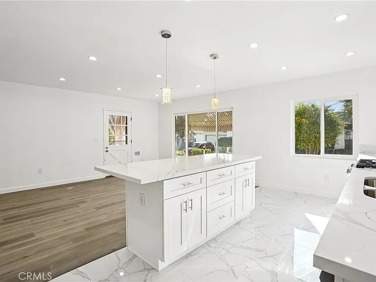 1474 N Allen Ave #1474 — Photo 9