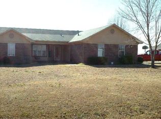 6114 Parks Rd, Van Buren, AR 72956