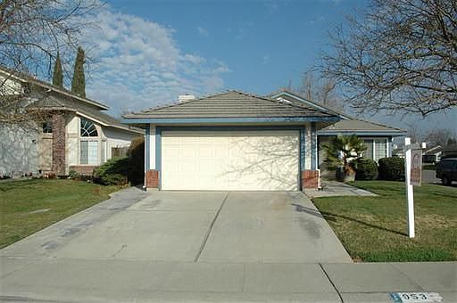 1st image of 953 Vintage Oak Ave