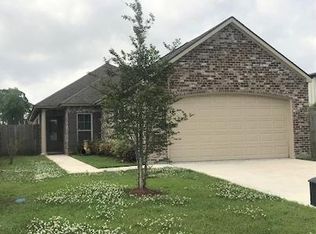38572 Cardinal Ct, Prairieville, LA 70769