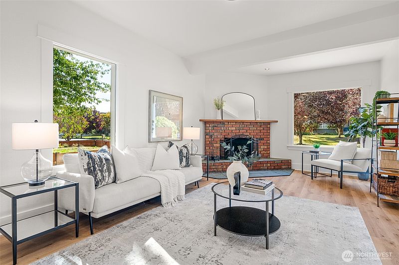 3rd image of 2109 Virginia Avenue