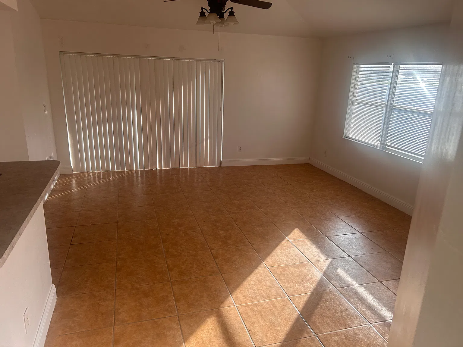 3 bed, 1179 sqft, $1,400 — Photo 2