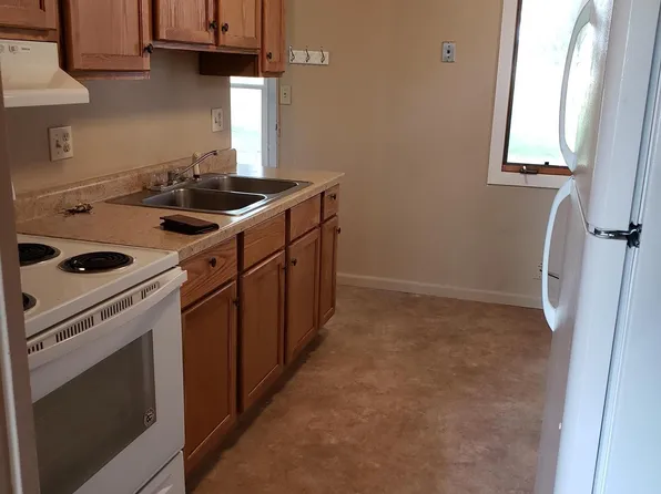 409 Sunset Ave, Red Oak, IA 51566