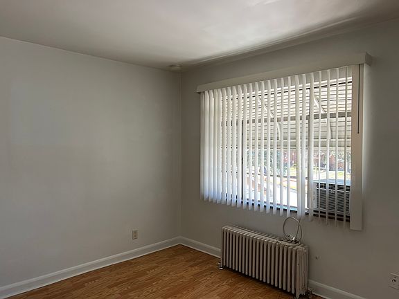 5th image of 4225 Monroe St #5