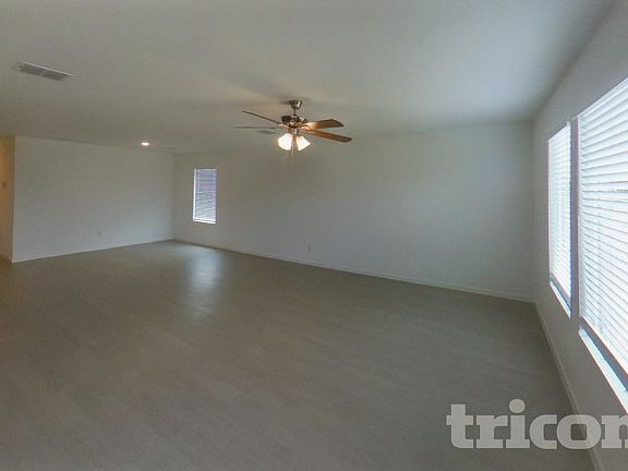 3rd image of 1624 Parliar St