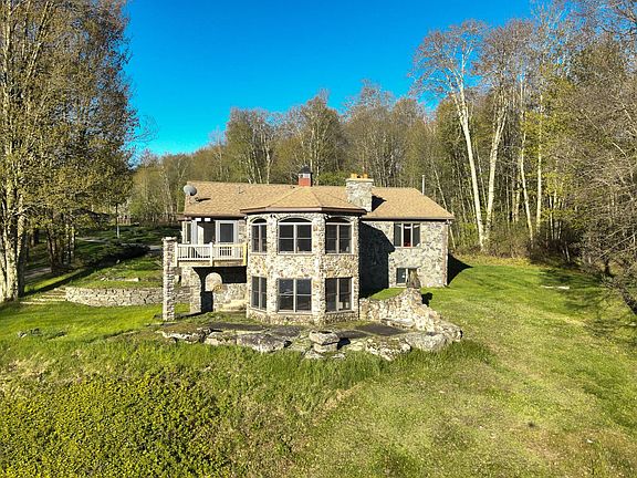 4th image of 35 Duck Harbor Rd