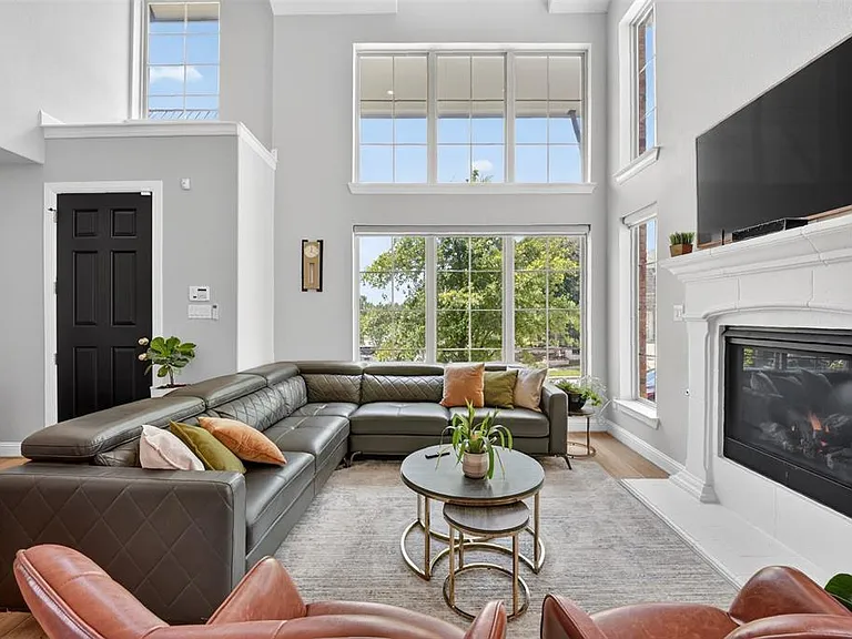 8700 Fairway Ln — Photo 6