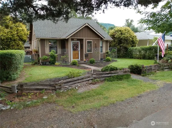512 Morse Street, Ryderwood, WA 98581
