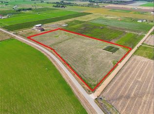 14209 County Line Rd, Wallis, TX 77485